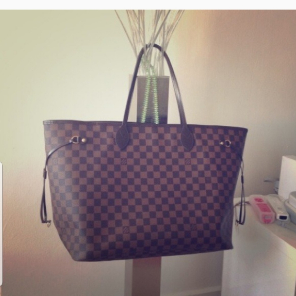 Authentic louis Vuitton Gm